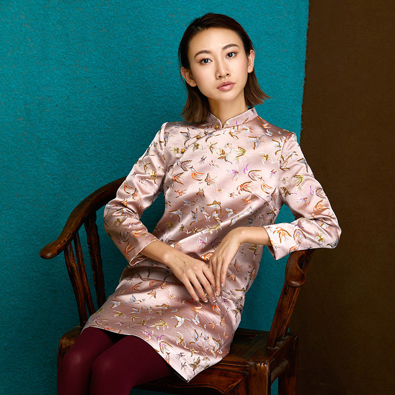 The fabric of Chinese butterfly sprinkling brocade fabric fabric and improved flagrobe dress