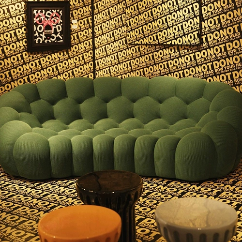 Модная креативная изогнутая ткань для гостиной, дизайнерский диван, популярно в интернете