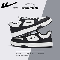 Черно-белым пандам с широкими и толстыми ступнями рекомендуется брать размер больше.