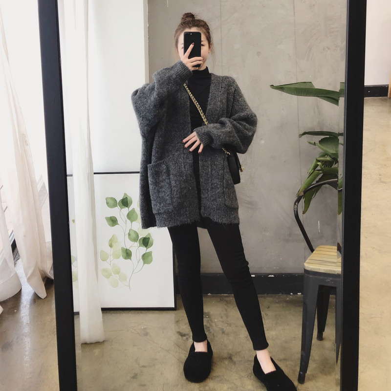Sweater women's loose wear autumn and winter lazy thick coat medium and long version of Japanese retro cardigan wild sweater