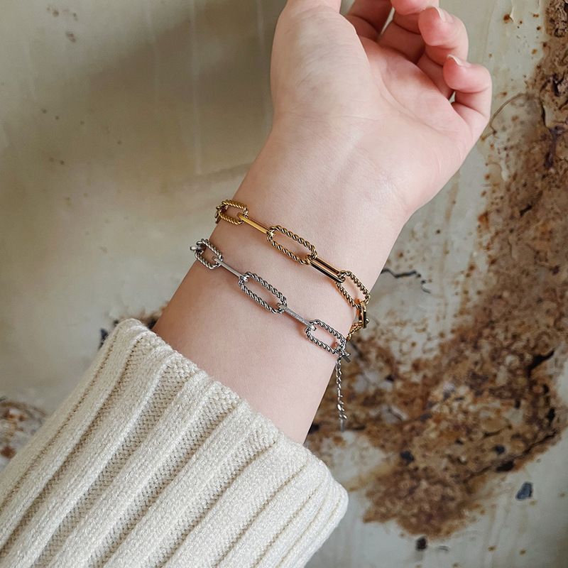Sl110 High-End Spliced Twist Chain Bracelet with Braided Design, Exquisite Titanium Steel Jewelry