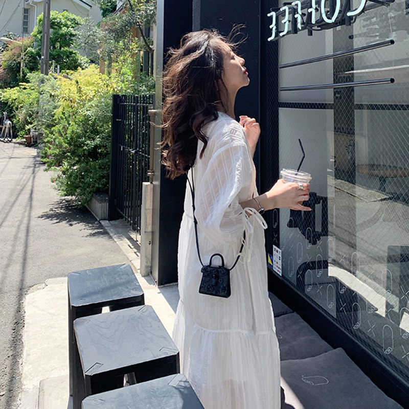 Early autumn 2020 New ladies 50% sleeves white dress with two sets of loose and thin cover for a long skirt