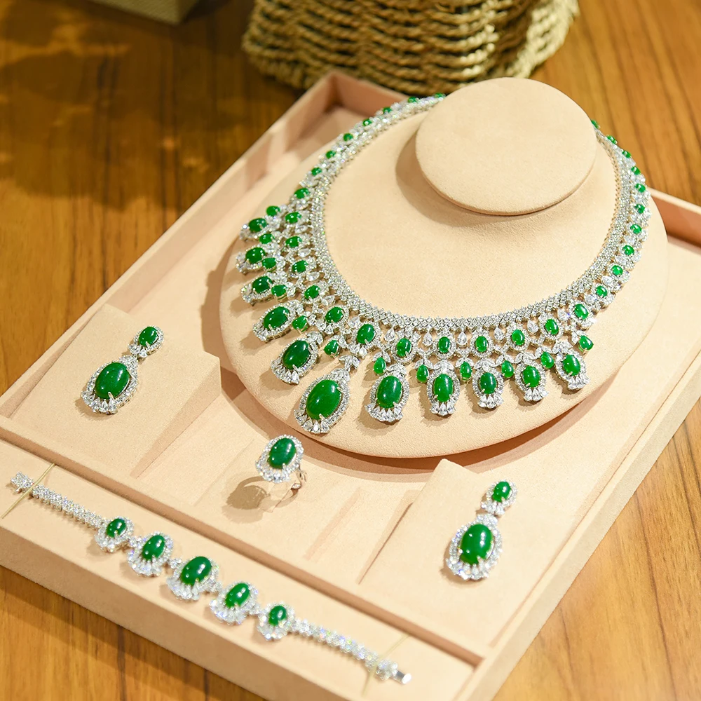 High-end luxury bridal v-neck wedding evening party dress accessories luxurious zircon necklace earrings four- High-end luxury bridal v-neck wedding evening party dress accessories luxurious zircon necklace earrings four-