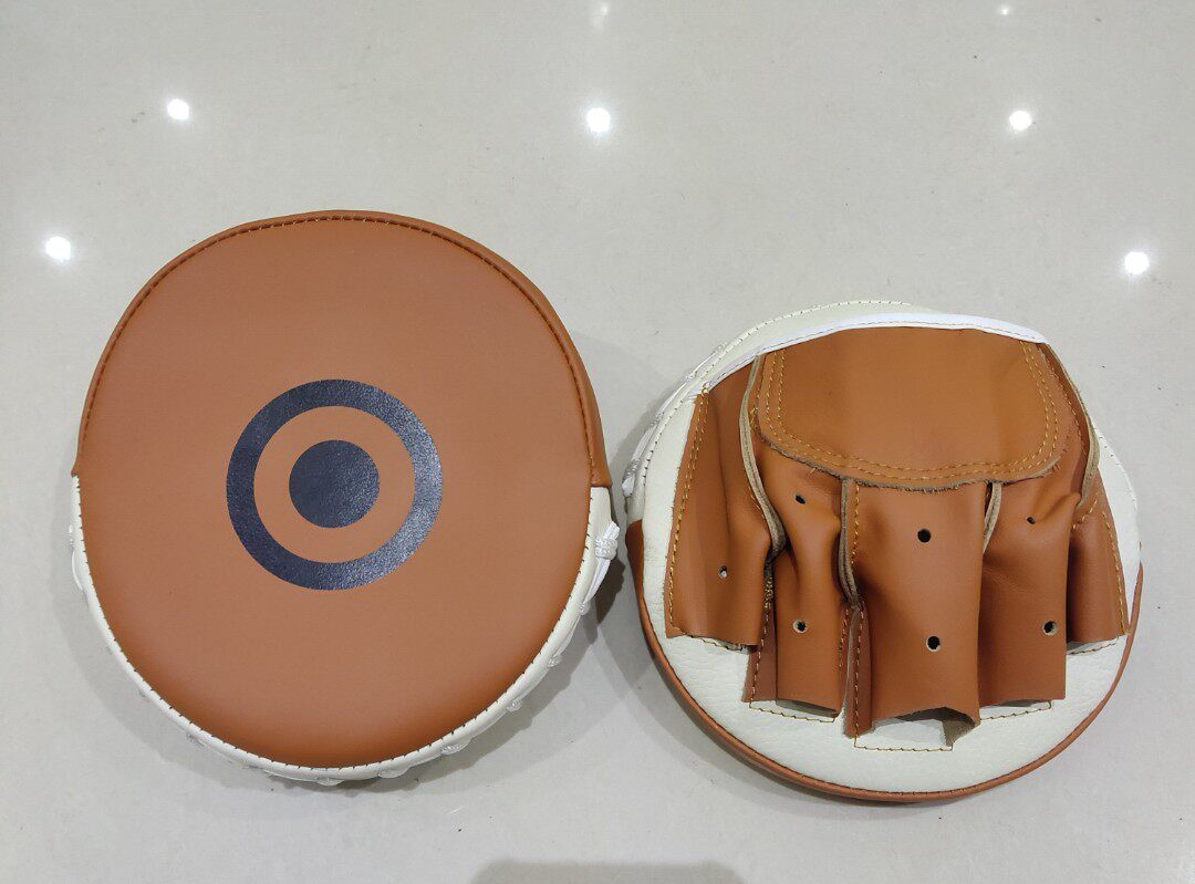 New Boxer Target Pure Bull Leather Retro Razor Small Hand Target Thai Boxing Beats Arc Training Boxing-Taobao