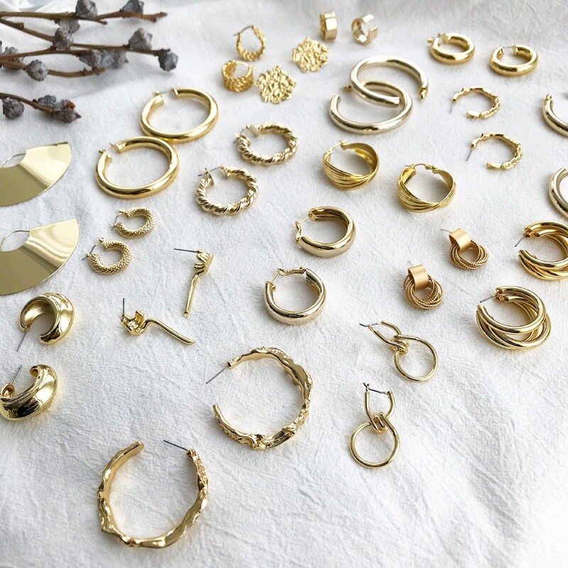 C6 European and American Design Feel Earrings Small Crowdnet Red with retro hyperbolic metal 2018 New tide-gas mass slats