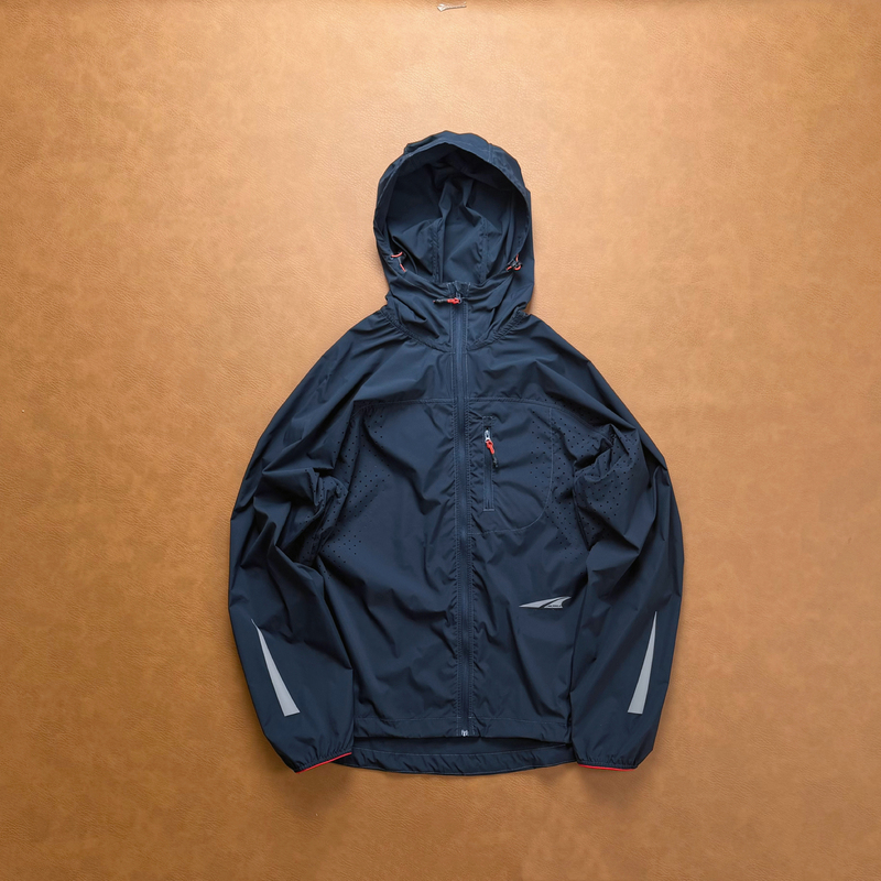 Heavyweight Collaboration with a Japanese Urban Outdoor Brand, Highly Recommended, Perforated for Breathability, Windproof Skin Jacket, Sun Protection Coat Heavyweight Collaboration with a Japanese Urban Outdoor Brand, Highly Recommended, Perforated for Breathability, Windproof Skin Jacket, Sun Protection Coat