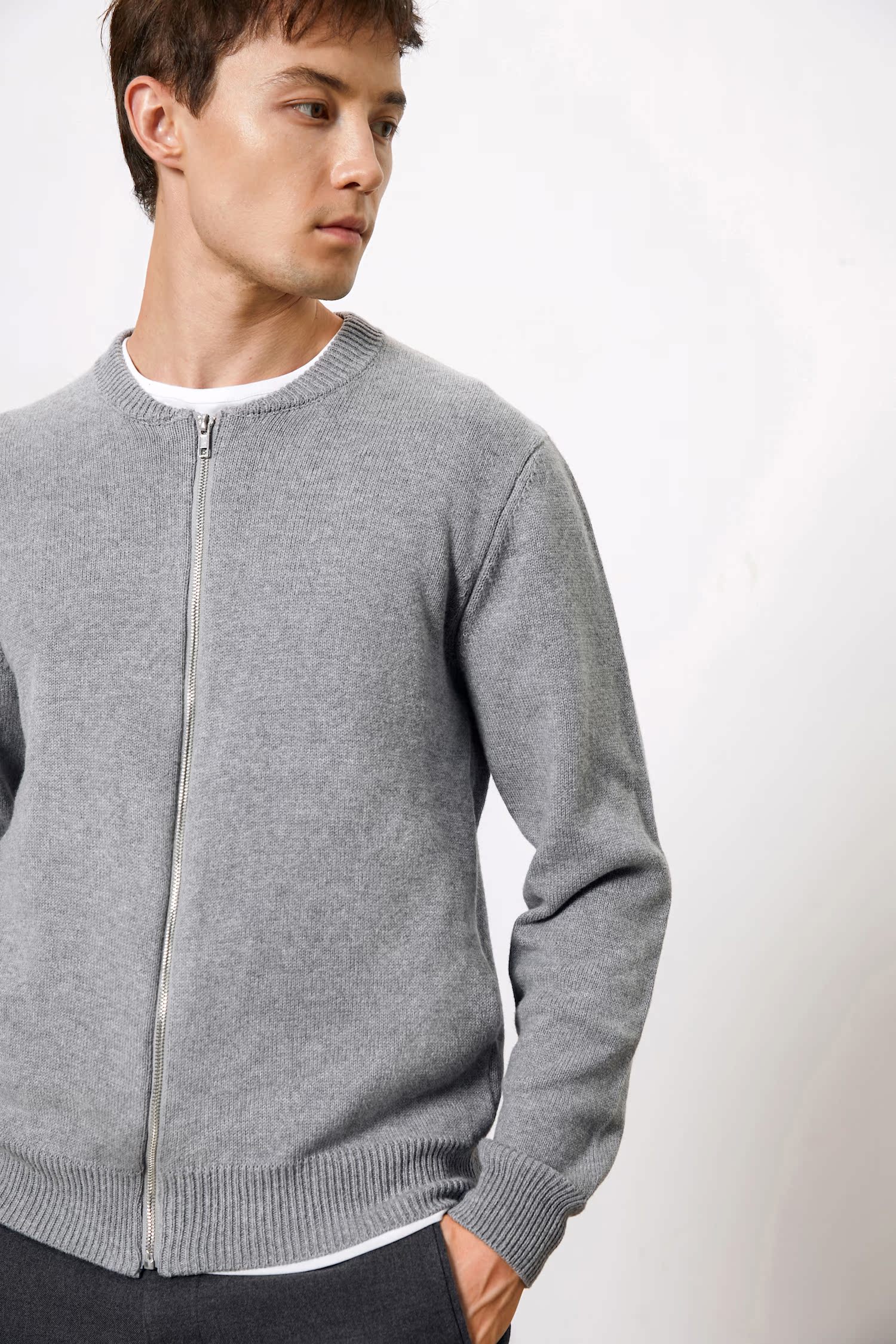 Kết cấu THESSNCE! Áo len dệt kim pha trộn cashmere áo cổ lọ nam