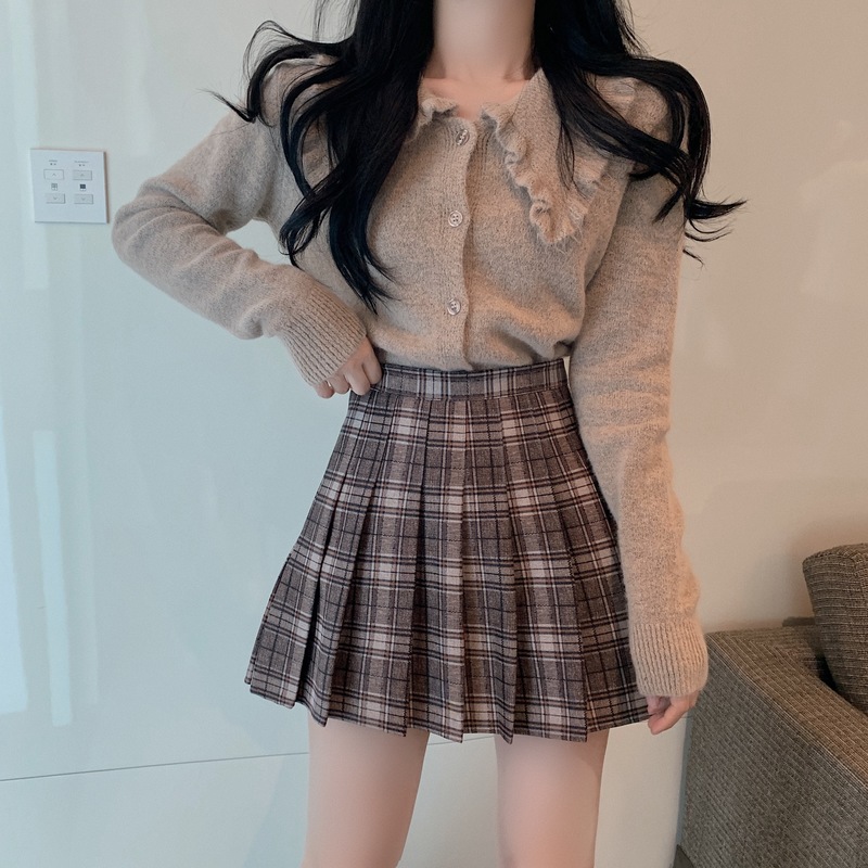 Moose sweater plaid Pleated Dress Two-piece Style Suit Woman Early Fall Fashion Net Red Temperament Van Pro Fried Street