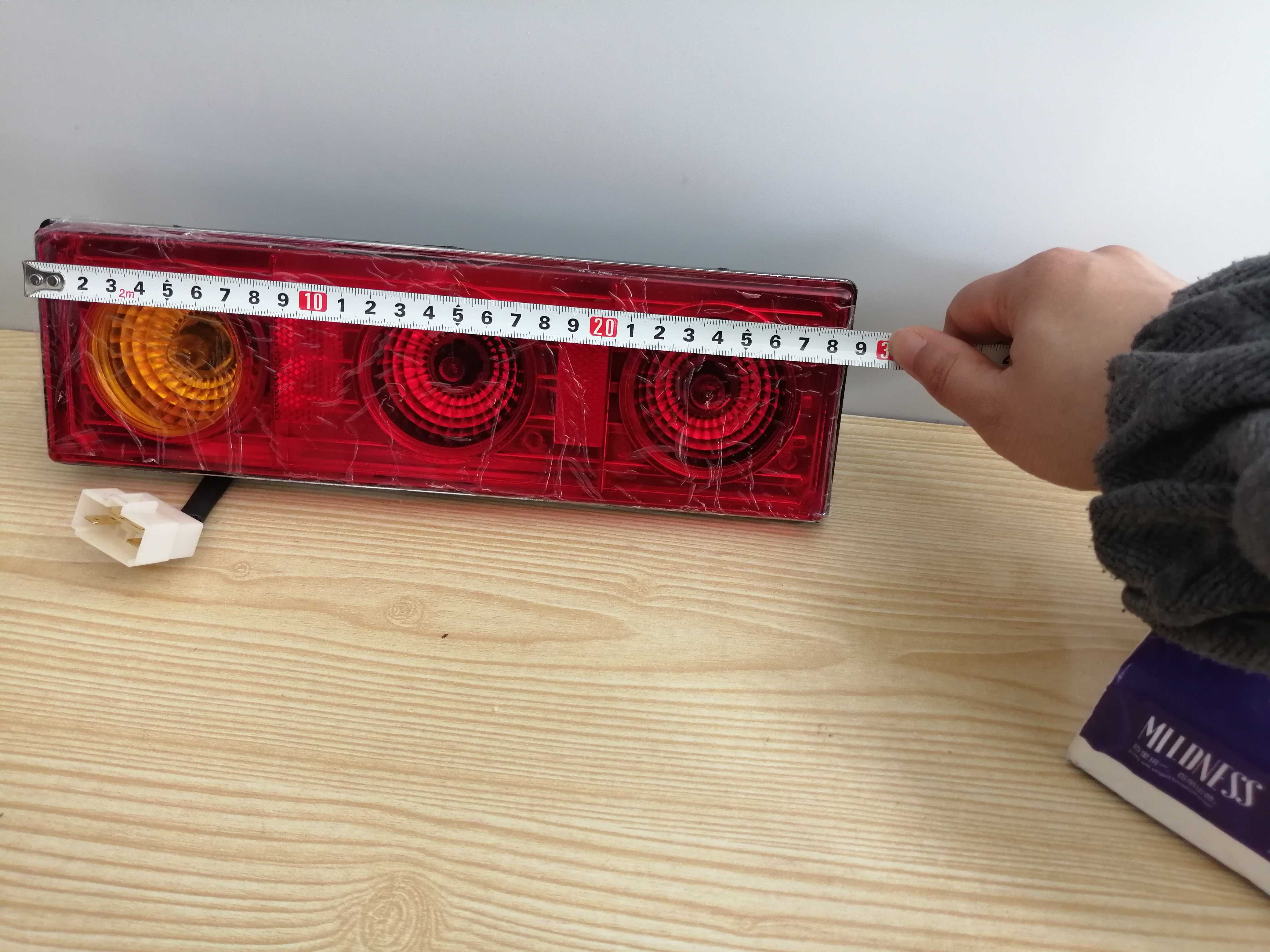 Five Signs Original Factory Accessories Tricycle Oxiang 1600 Hao Hua Edition Oxiang 1600 Tail Lights Oxiang 1700 Tail Lights