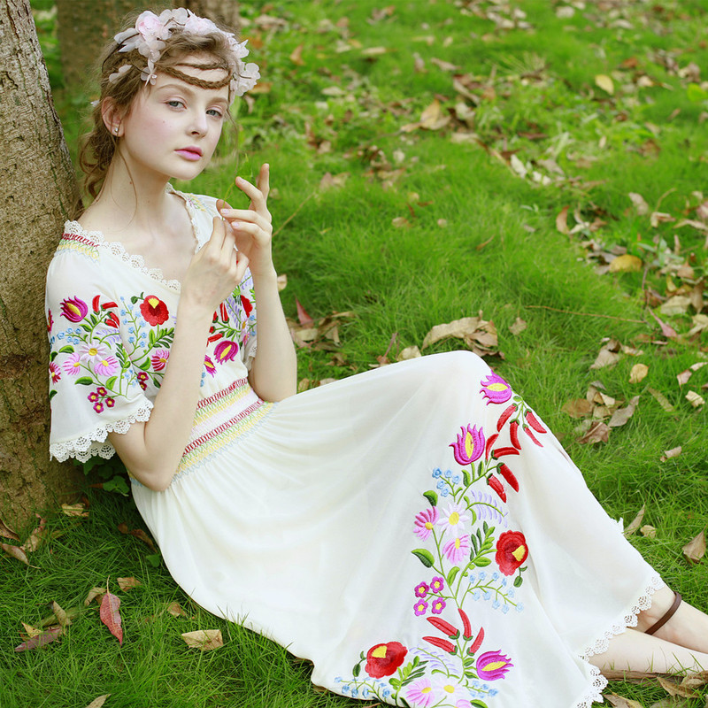 Mexican-Style Colorful Embroidered Floral Vintage Apricot-Colored Bell-Sleeve Long Mori Girl Dress Mexican-Style Colorful Embroidered Floral Vintage Apricot-Colored Bell-Sleeve Long Mori Girl Dress