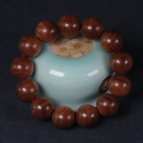 Браслет из сандалового дерева подходит для мужчин и женщин из грецкого ореха, Индия