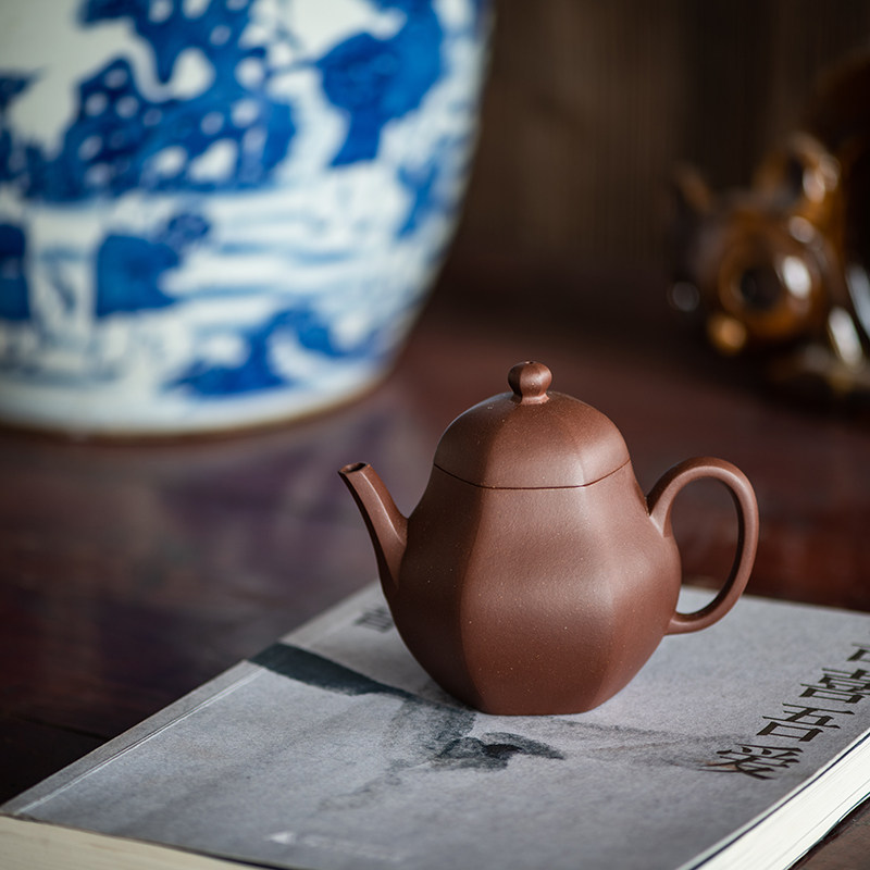 Authentic boutique Yixing Purple Sand Pot Whole Handmade Tea Tea House Hidden Original Mine Bottom Groove Old Purple Clay Hexagonal Pear Shaped Pot