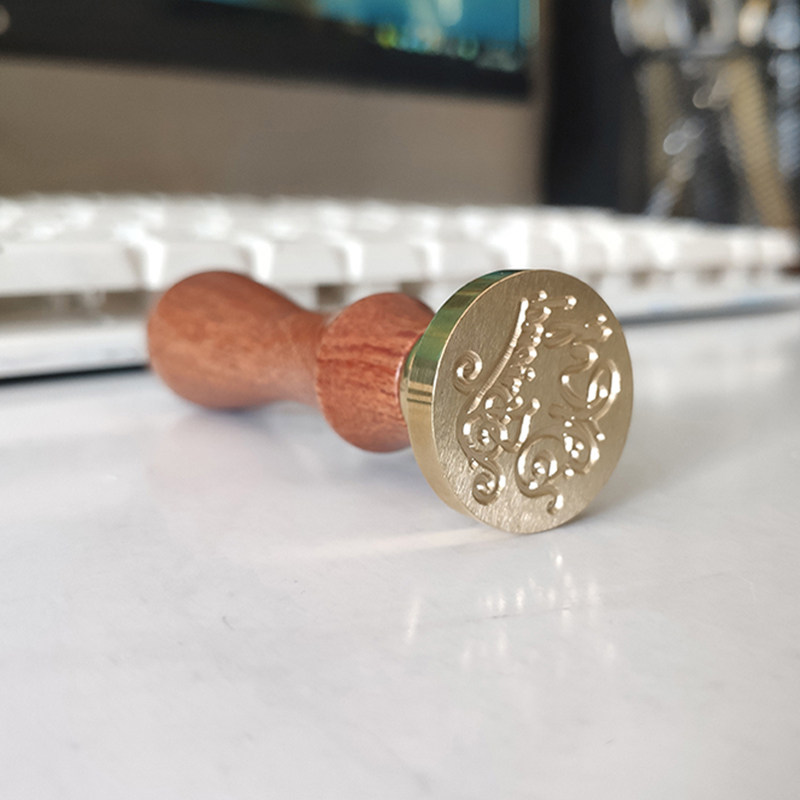 Retro Fire Lacquer Seal Tool Copper Head Wood Handle Envelope Seal Wax Print Personality Blessing Pattern Custom Wax Strip Letters