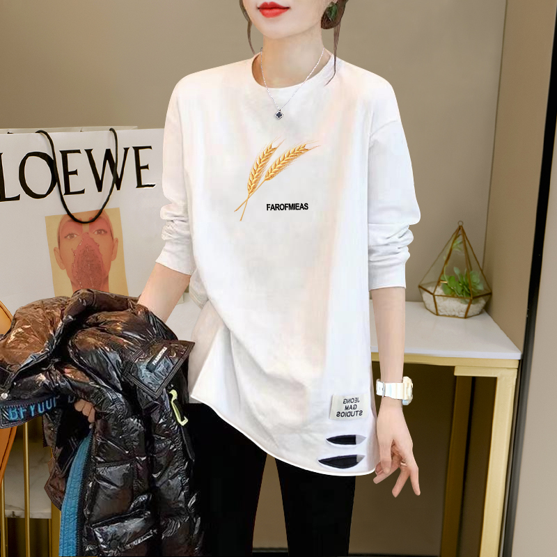 Long Style Paired with Barbie Pants, Shark Pants, Top That Covers the Buttocks, Large White T-Shirt for Women, 2026 New Style, Loose Long-Sleeved Base Layer