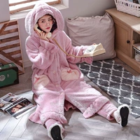 Женский халат розового персикового цвета с сердцем