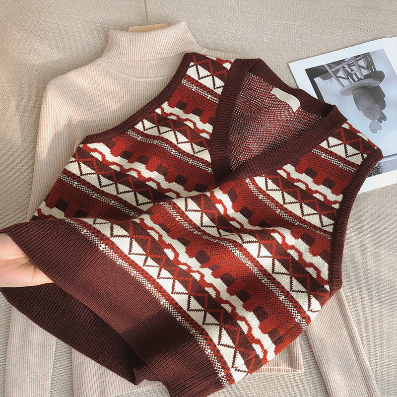 Retro V-neck knitted vest female autumn and winter 2023 new Korean version of sleeveless sweater small vest layered top trend