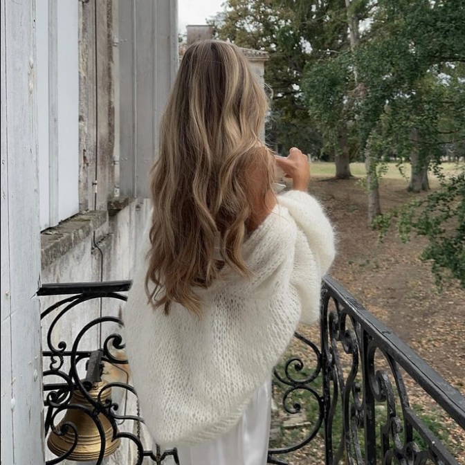 2025 Spring New Style White Loose Lazy Style Sweater Cardigan Coat Mohair Women's Knitwear Bubble