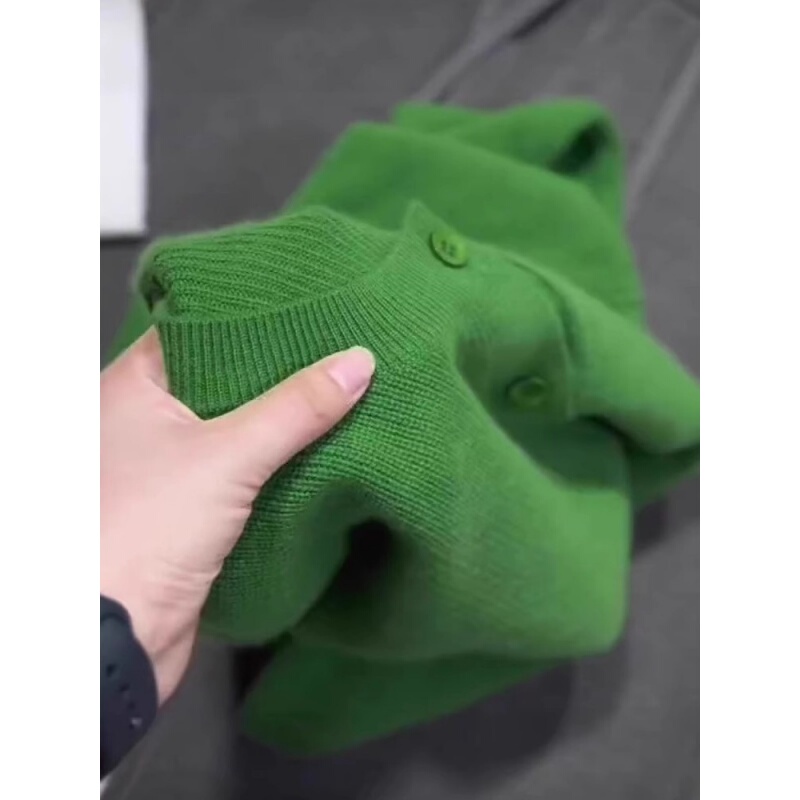 European High-End Exquisite Green Round-Neck Knitted Cardigan Top for Women, Super Nice-Looking Soft Sweater Jacket for Spring, Autumn and Winter