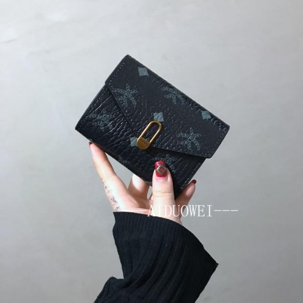 Ví ngắn bốn màu retro nữ 2018 mới in ví đơn giản châu Âu và Mỹ ví đựng thẻ