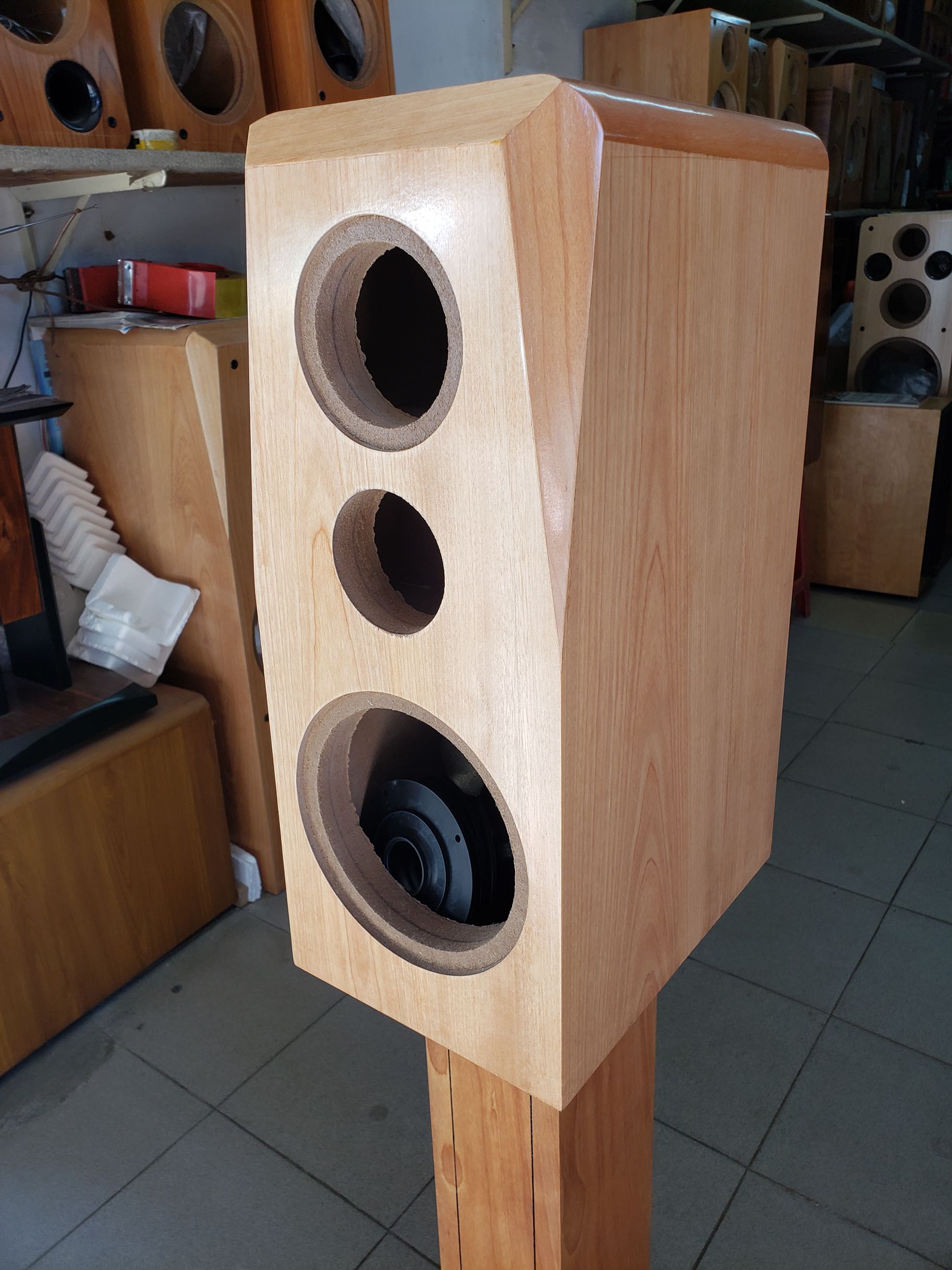 Huiwei DIY6 5 inch three-frequency solid wood empty box car test speaker body empty box shell