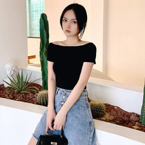 Low collar black short sleeve womens open shoulder slotted shoulder top short watch out for machine tight t-shirt sexy summer slotted collar