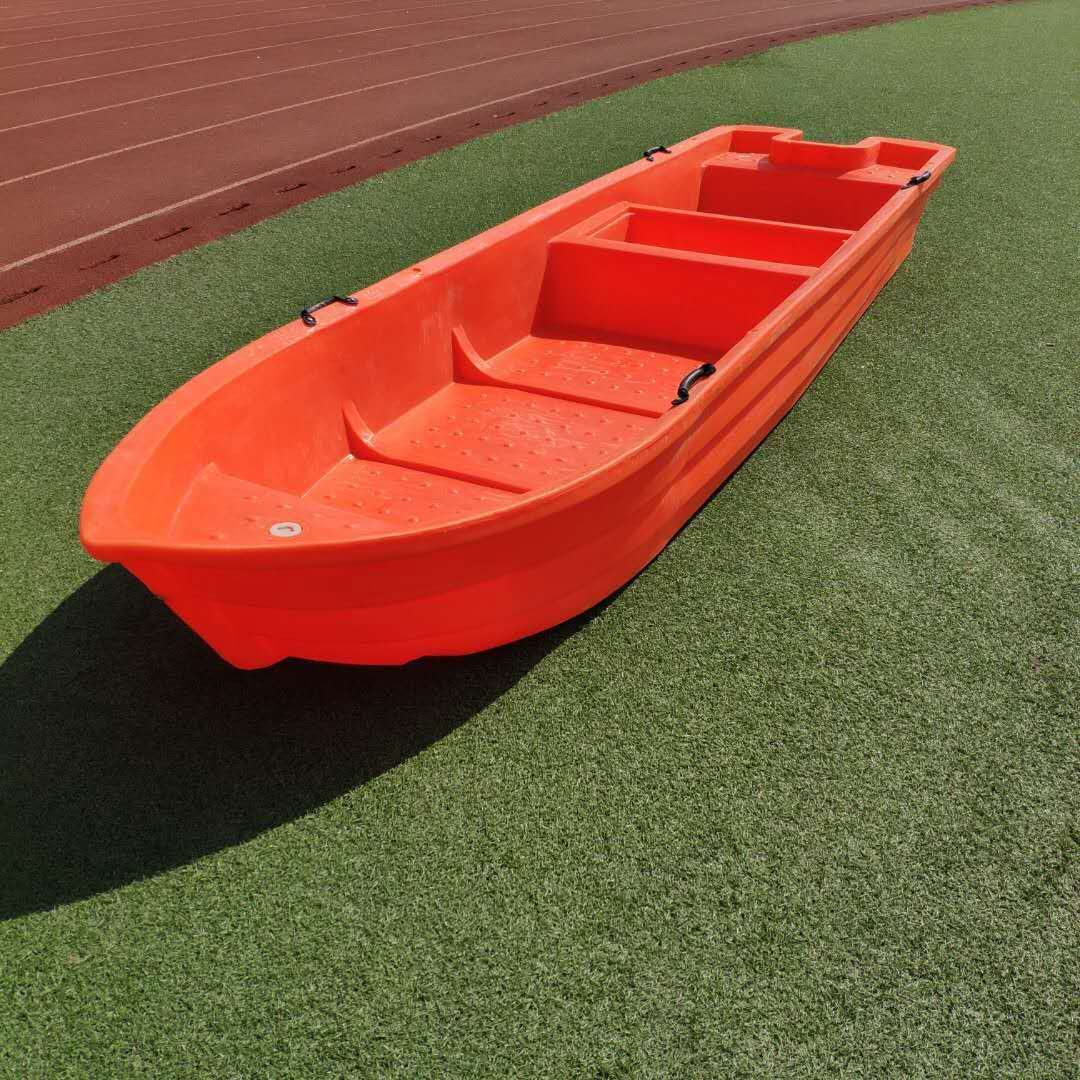 Plastic boat fishing boat fishing boat plastic thickened PE assault boat fishing boat fishing boat net breeding beef tendon plastic boat