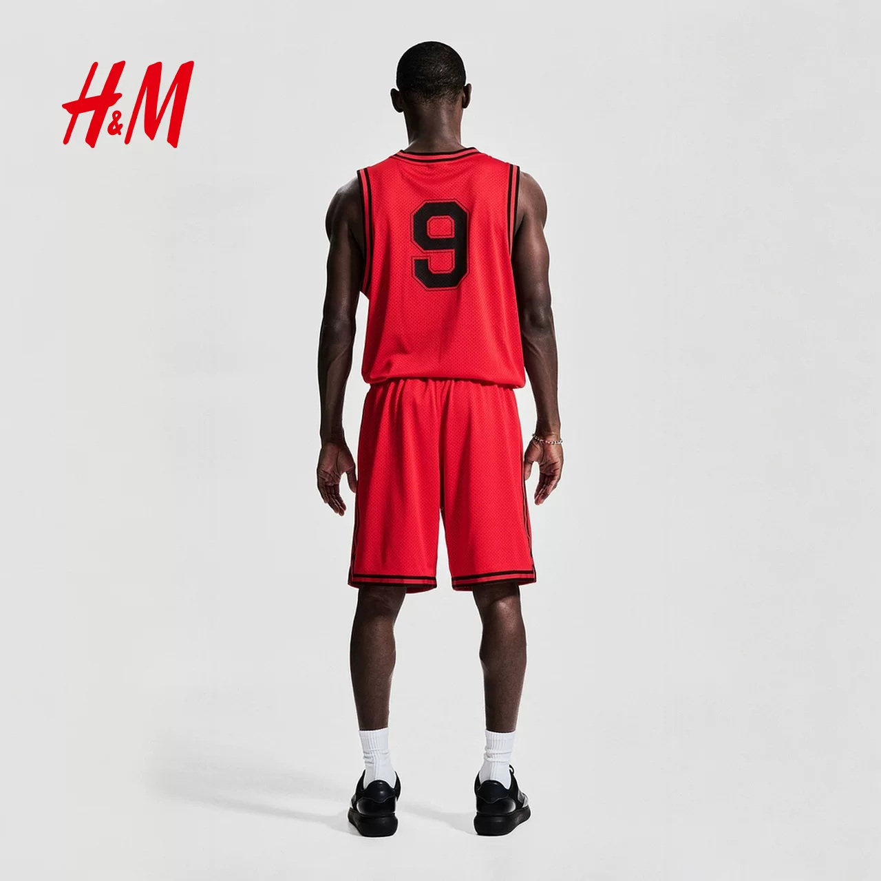 【H&M MOVE DryMove™】Мужские шорты Лето Свободные баскетбольные штаны 1272192