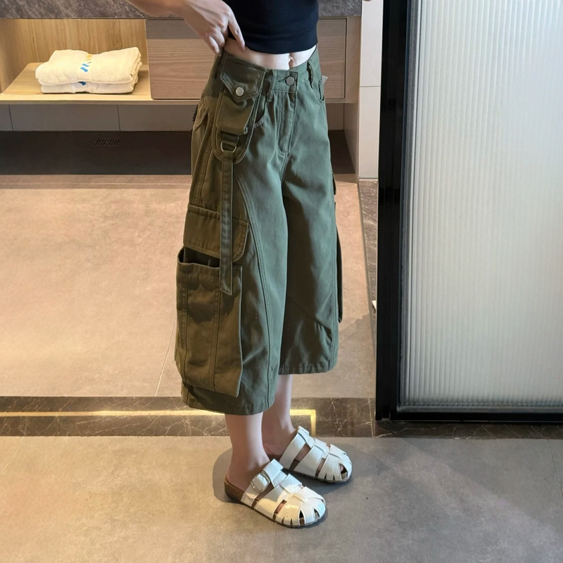 American-Style Army Green Wide-Leg Cropped Pants for Women, Summer, Plus-Size, Stylish High-Waisted Loose Slimming Workwear Jeans
