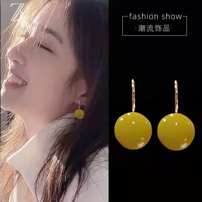 2021 New light luxury niche Korean fashion earrings female summer temperament net celebrities senior feeling earrings earrings earrings