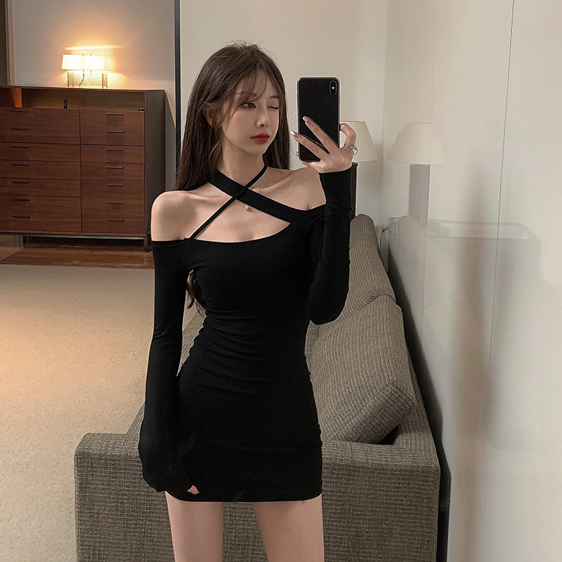 Strappy Halter Neck Off-Shoulder Long-Sleeve Dress, Spring Outfit, High-End Sexy Pure Desire Black Tight-Fitting Bodycon Dress