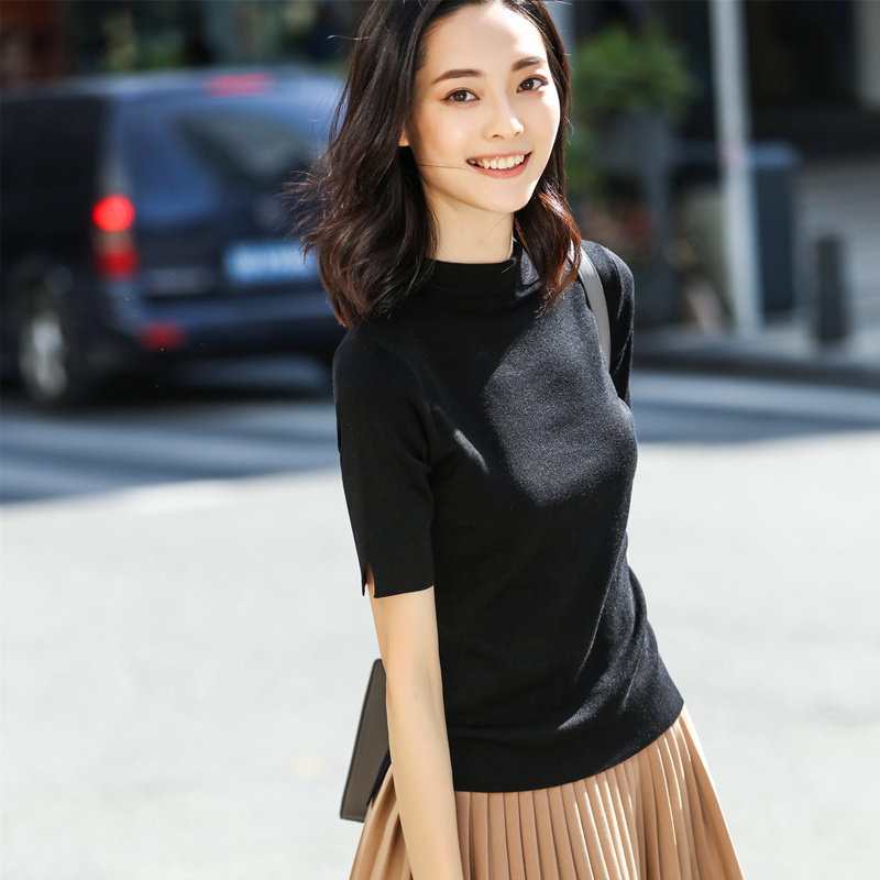 Semi-high-collar blouse design feels small black sweater short sleeves and new gas tops in spring