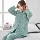 San hô nhung chần bông pyjama phụ nữ mùa đông dày dặn thêm nhung plus cotton ấm áp flannel cho bà mẹ trung niên ba lớp phục vụ tại nhà - Cha mẹ và con