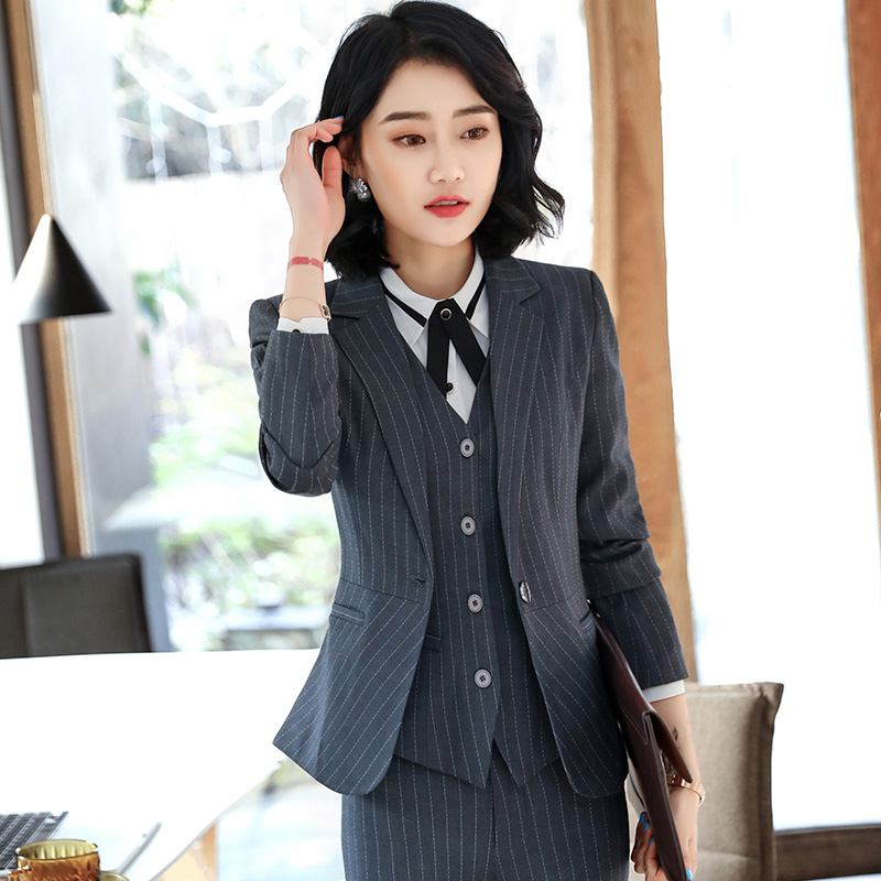 Tailleur femme - Ref 3244043 Image 4