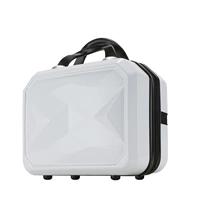 Косметичка, зеркальный эффект, с драгоценным камнем