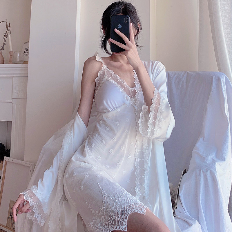 Summer pyjamas woman white thin piece of ice Sexy Lace Harness Autumn Sleeping Robe with chest cushion Spring and autumn can be worn out of two sets