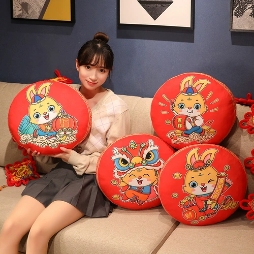 Подушка, кукла, плюшевый талисман, игрушка, китайский гороскоп, талисман года, подарок на день рождения, делается под заказ, с печатью вашего логотипа