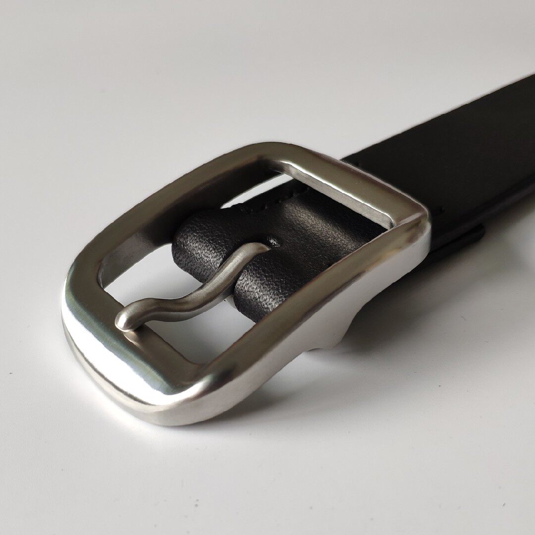 Wood hand - made belt 316 stainless steel plate cut wire button with Italian tanning skin is durable