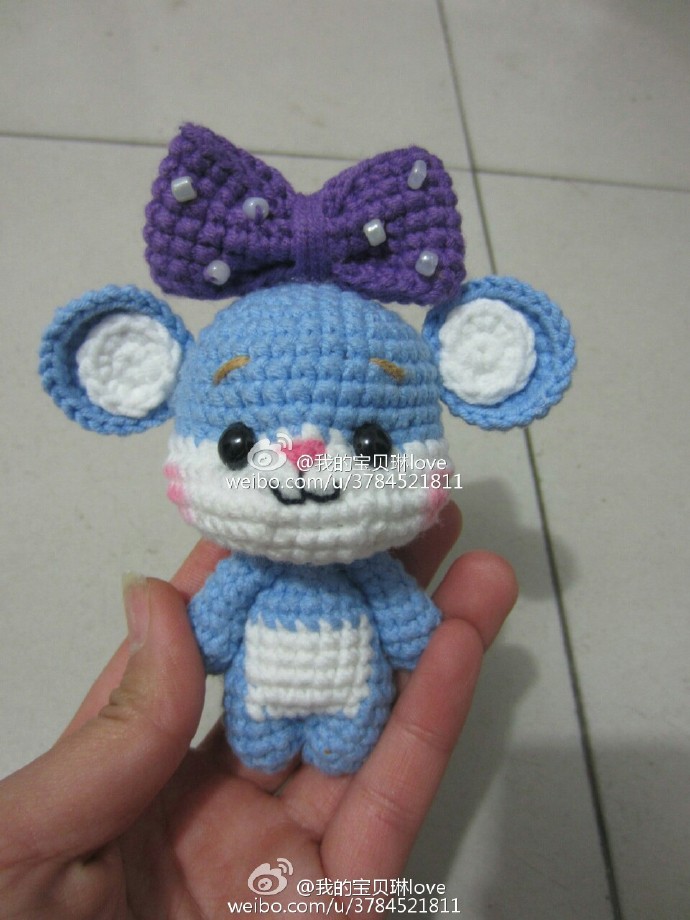 Crochet illustration Mickey Mouse doll doll electronic illustration diy tutorial Non-finished product