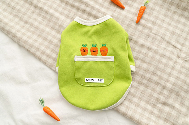 Pet Button Sweater Green