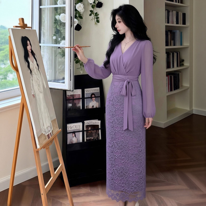 Lined 2026 Autumn French Retro V-Neck Lace Patchwork Gentle and Elegant Slimming Dress D5689