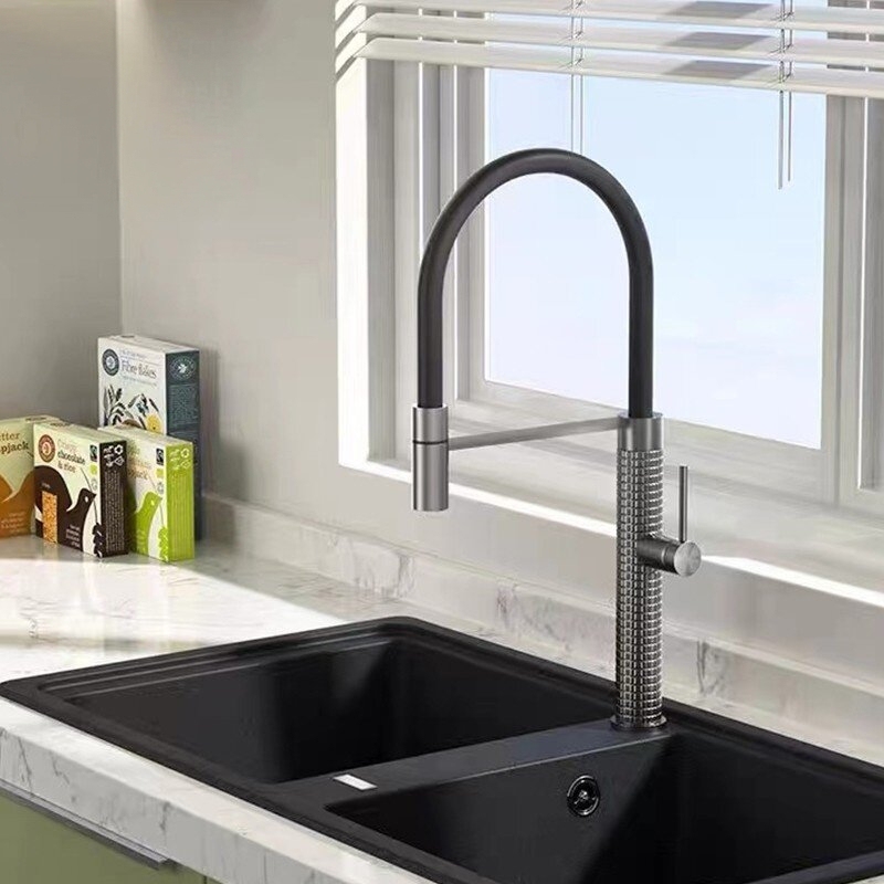 Italian Minimalist Kitchen Faucet, Splash-Proof, Hot and Cold, Thickened, All-Copper, Universal Rotating Sink Faucet for Washing Vegetables