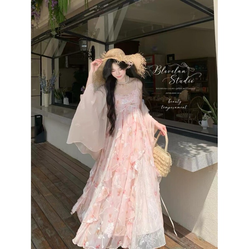 Gentle and Girly Floral Spaghetti Strap Dress, Summer Plus Size, Slimming, Super Pretty and Stunning Dress