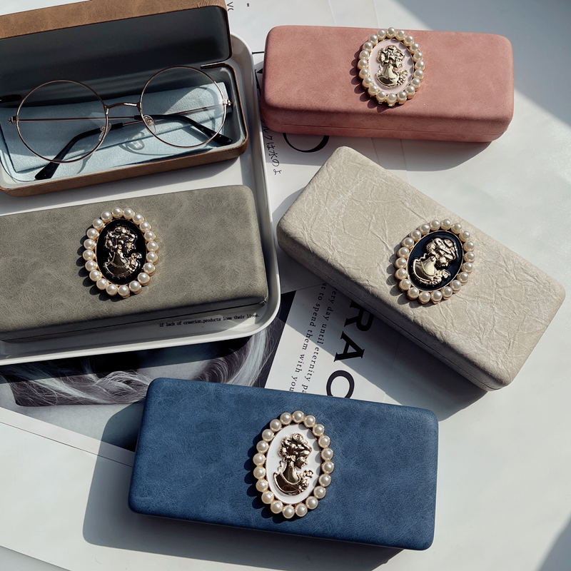Retro Beauty Fashion Frame Glasses Case, High-End Women's Retro Anti-Pressure and Anti-Fall Portable Large-Capacity Sunglasses Case Retro Beauty Fashion Frame Glasses Case, High-End Women's Retro Anti-Pressure and Anti-Fall Portable Large-Capacity Sunglasses Case