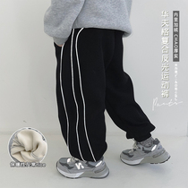 Slightly childlike boy pants outside wearing gush baby sports pants foreign air thickened children warm waffle pants