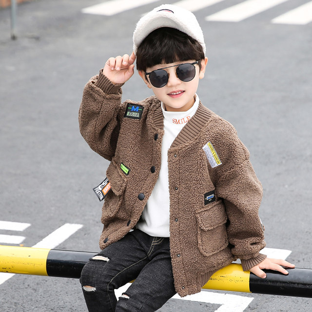 Boys' wool sweater coat 2022 winter new Korean version of children's early winter lamb velvet foreign style thickened for small, medium and big children