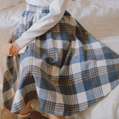 taobao agent Corduroy plaid autumn demi-season pleated skirt, long long skirt, 2022 collection, A-line, suitable for teen