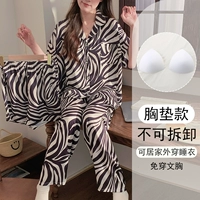 98900 Женщина