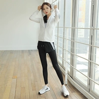 553 Белое пальто+9B585 синие брюки