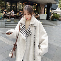 Small fragrant wind Plaid stitching Lamb hair coat women short 2021 new autumn and winter Korean version of loose Joker tide
