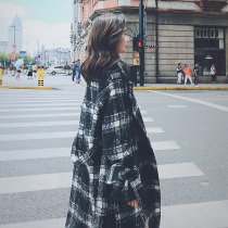 Plaid coat womens long 2021 new autumn and winter Korean version loose Hepburn style temperament thickened woolen jacket
